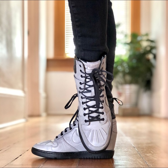 💥NIKE DUNK Sky Hi Wedge Silver Reflective Boots - Picture 8 of 11